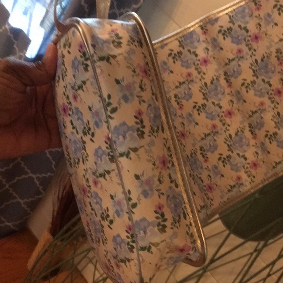 Floral & Silver Makeup Case - Picture 7 of 7